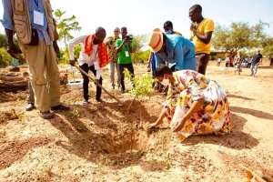Meryame Kitir presents Belgian Sahel climate programme in Burkina Faso